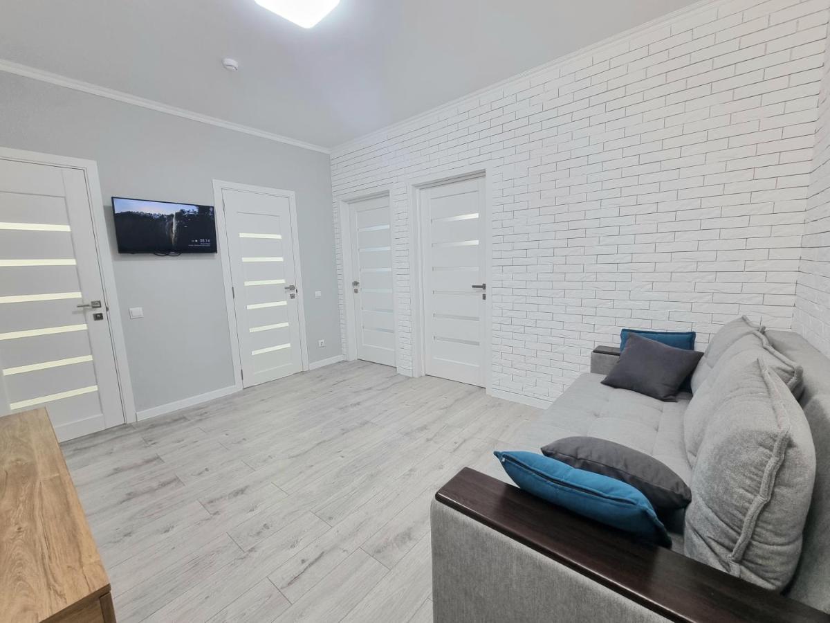 Center, Albisoara Str., 1Bedroom And Living With Balcony تشيسيناو المظهر الخارجي الصورة